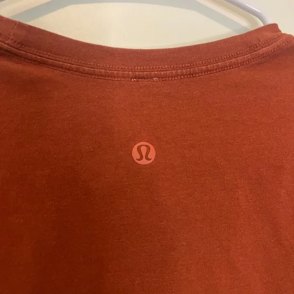 Lululemon Love V-Neck T-Shirt | Size 4 - Picture 4 of 5